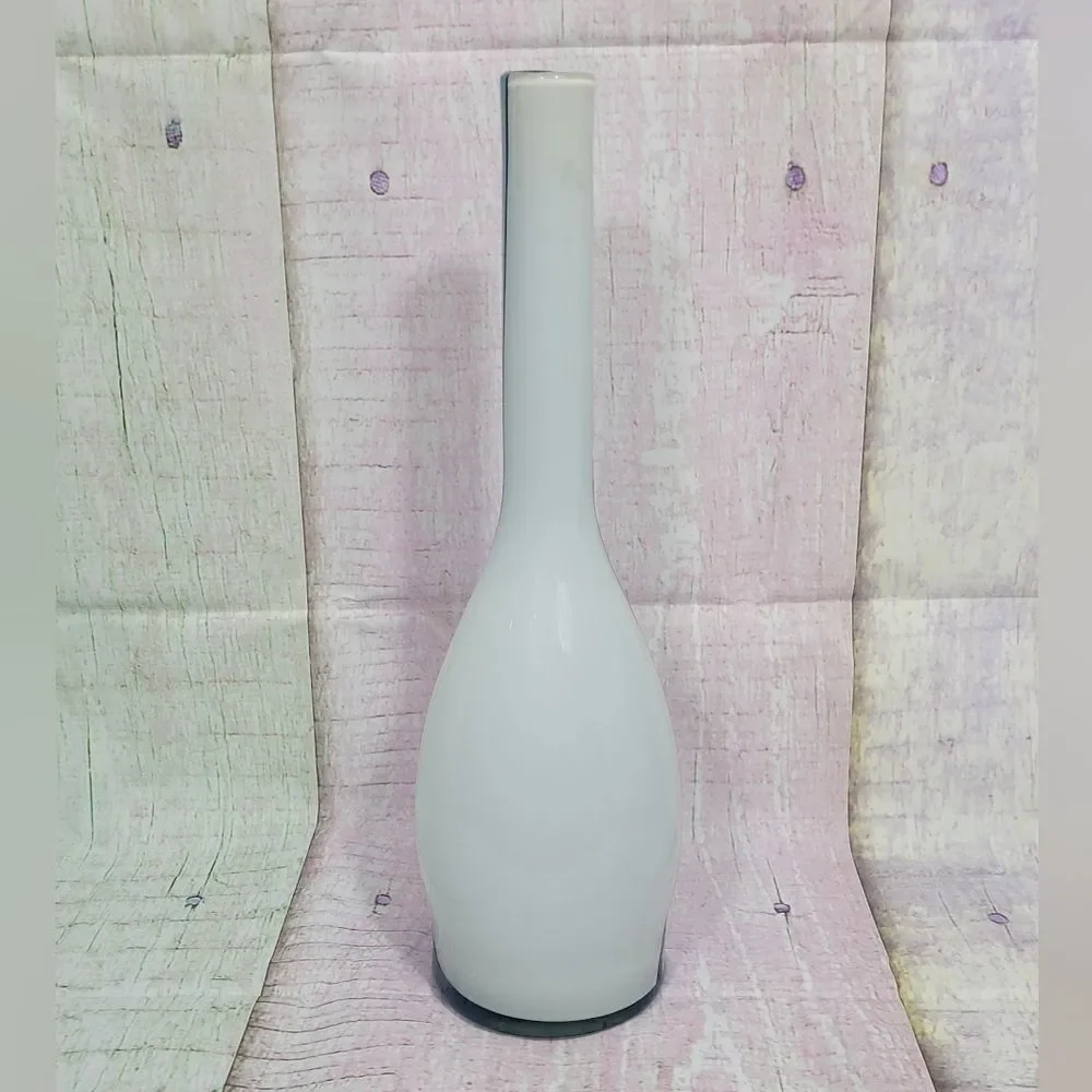 Blue and White Modern Contemporary Vase‎